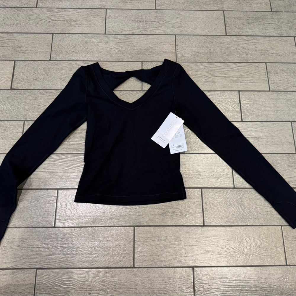 Athleta Shanti Twist Top XS NWT